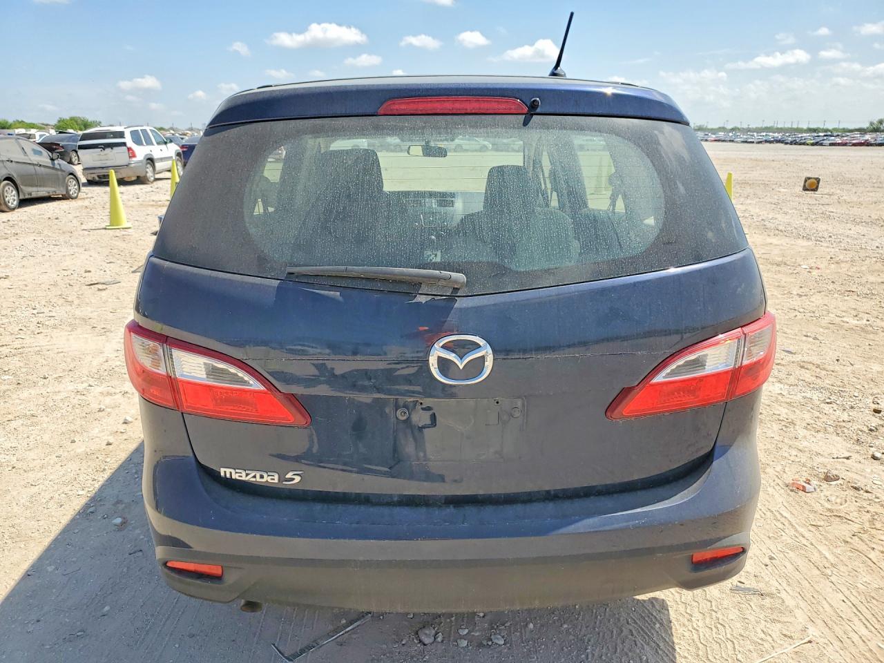 2014 Mazda 5 Sport - Image 6