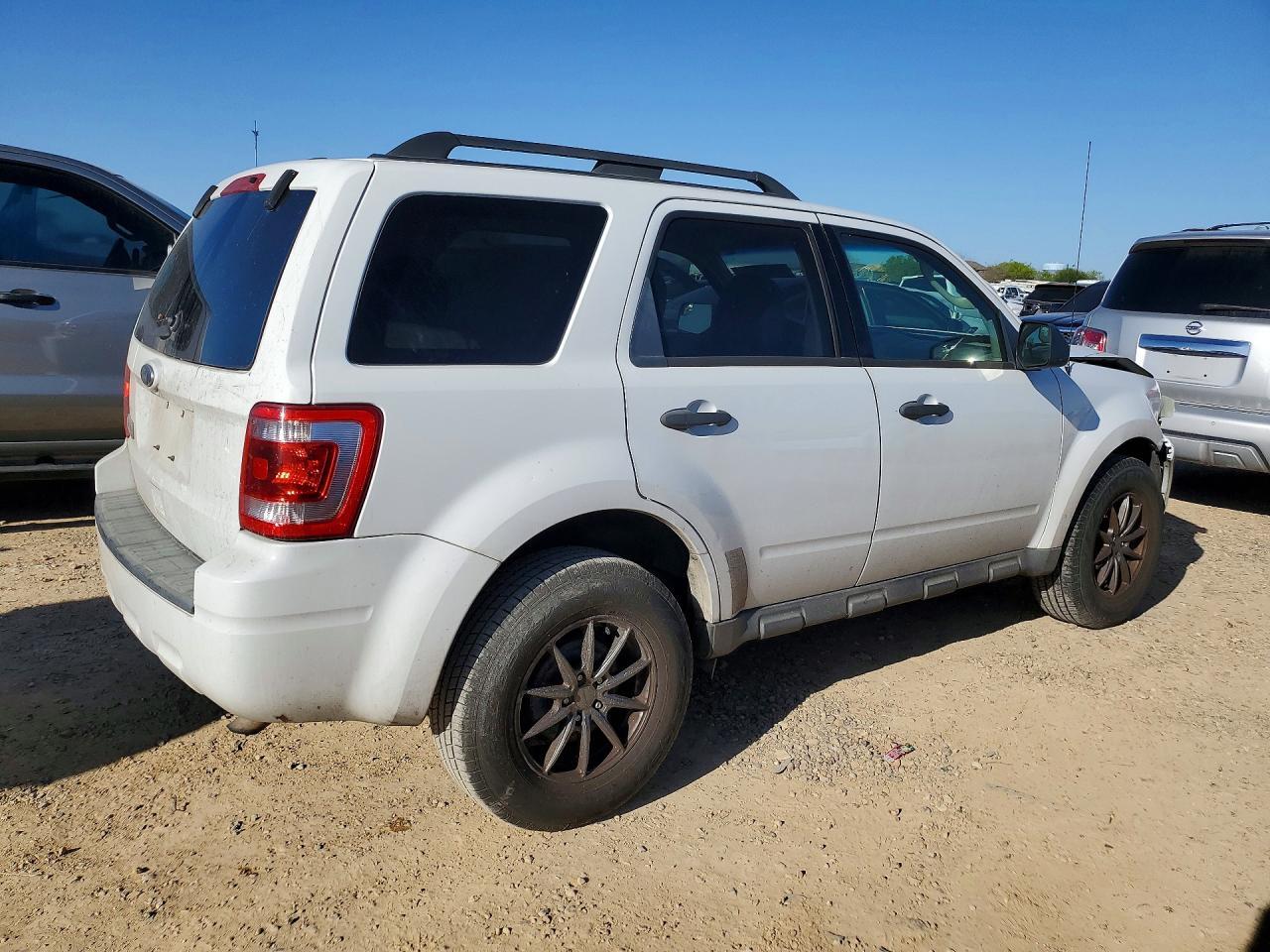 2012 Ford Escape Xlt - Фото 3