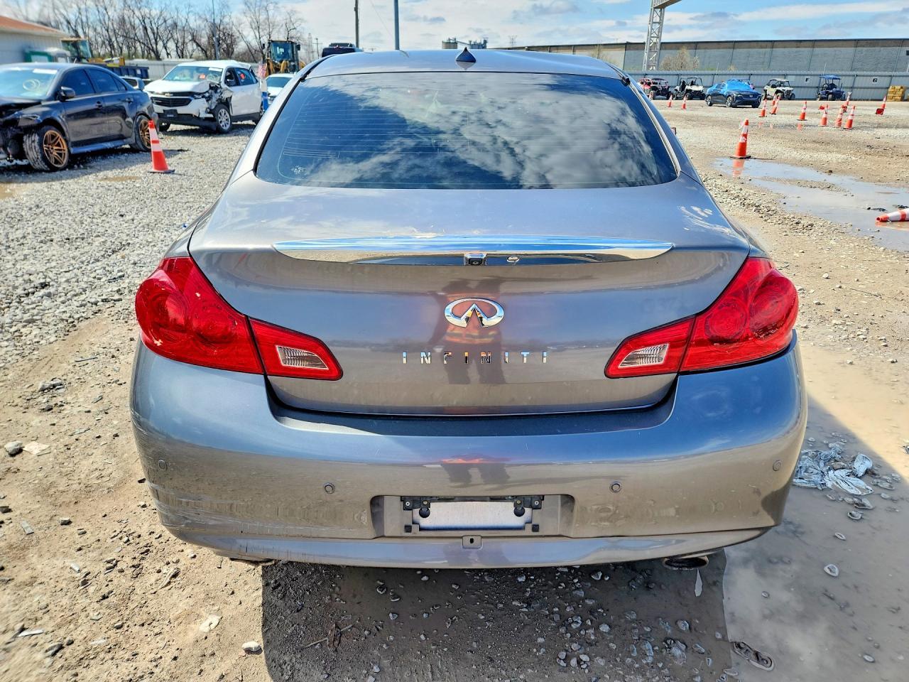 2013 Infiniti G37 Sedan X - Фото 6