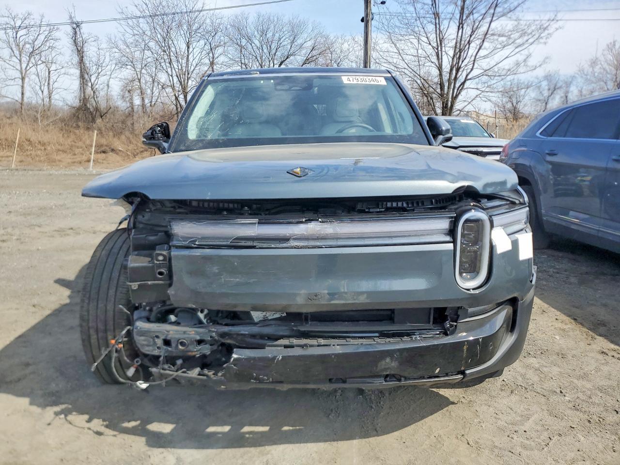 2025 Rivian R1S Adventure - Фото 5