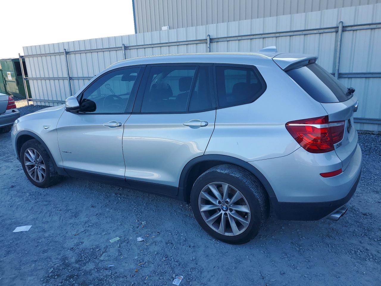 2017 BMW X3 Sdrive28I - Image 2