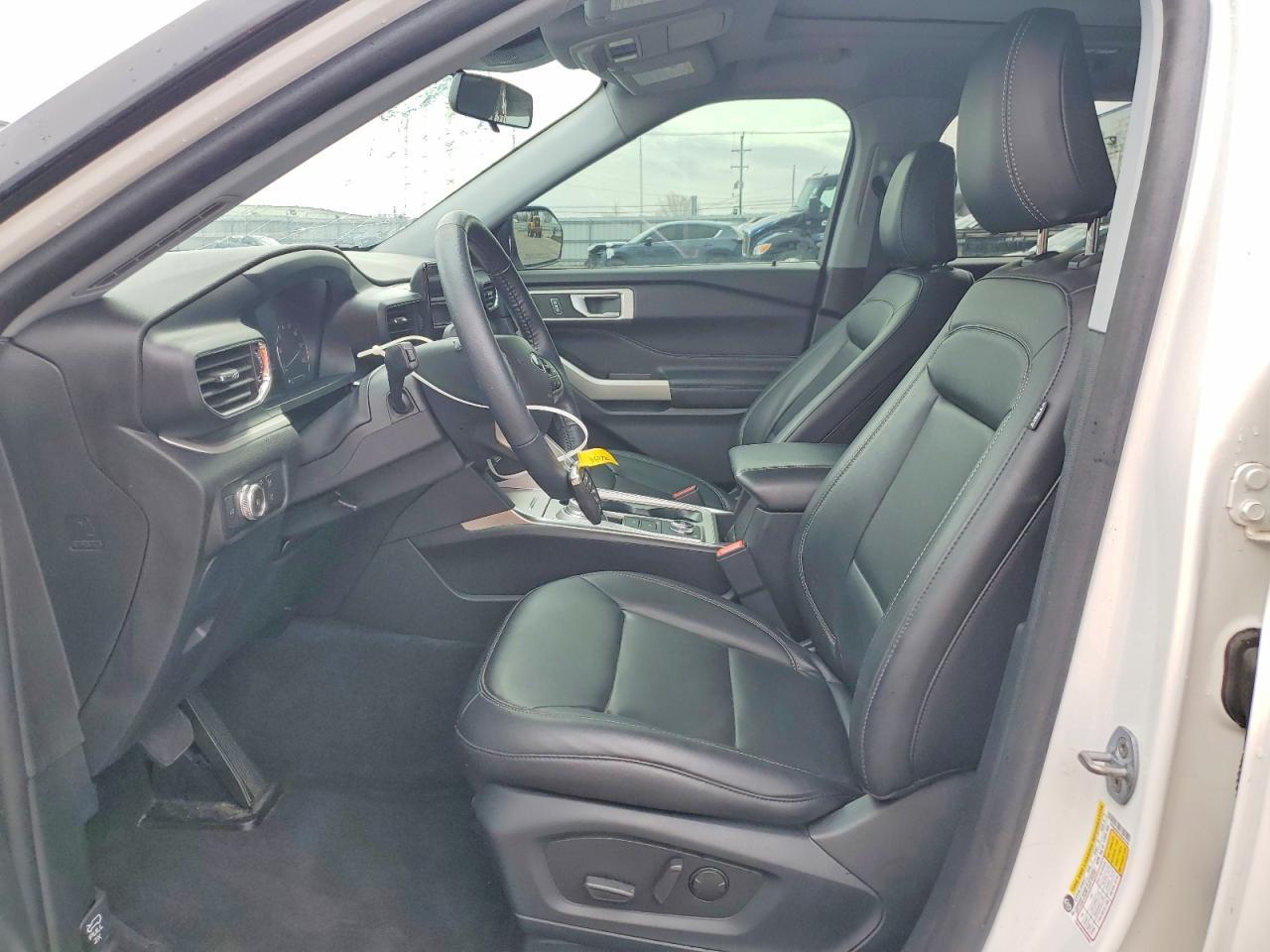 2022 Ford Explorer Xlt - Фото 7