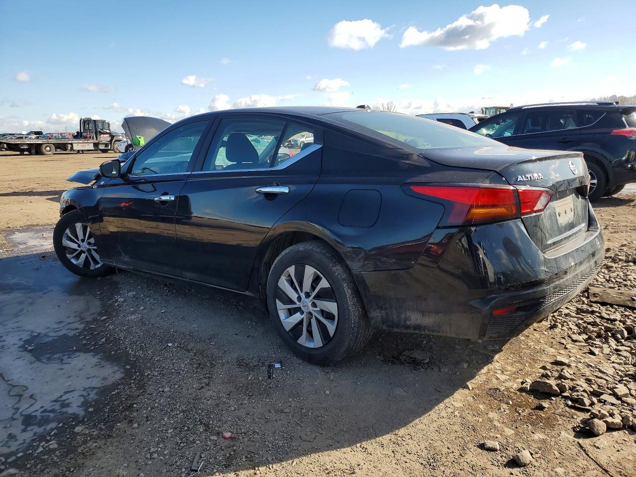2020 Nissan Altima 2.5 S - Фото 2