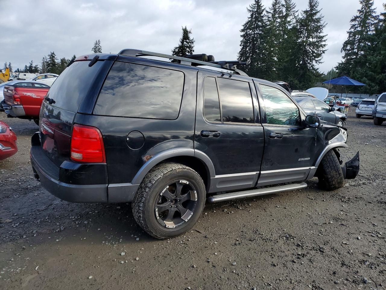 2004 Ford Explorer Xlt - Image 3