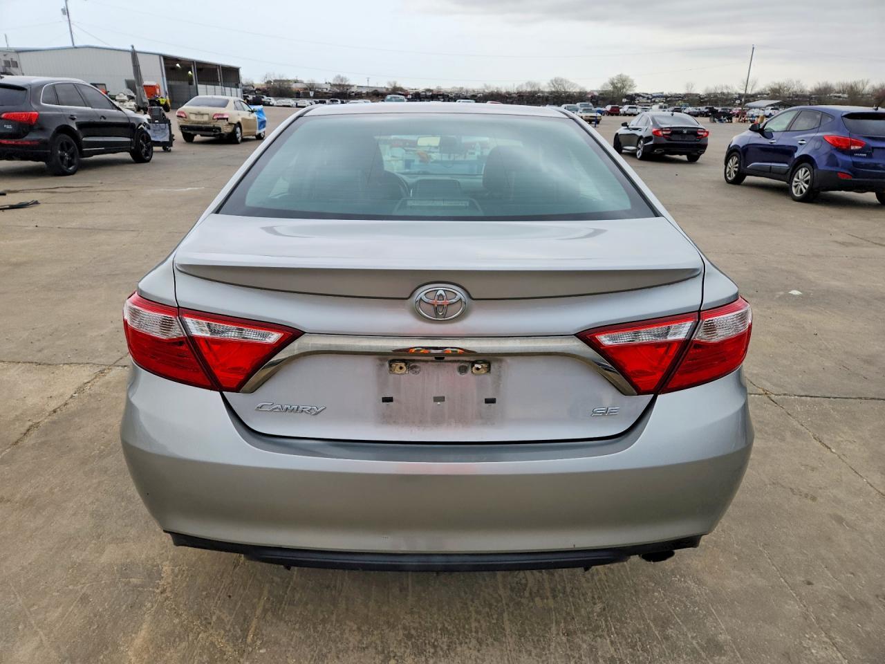 2017 Toyota Camry Se - Image 6
