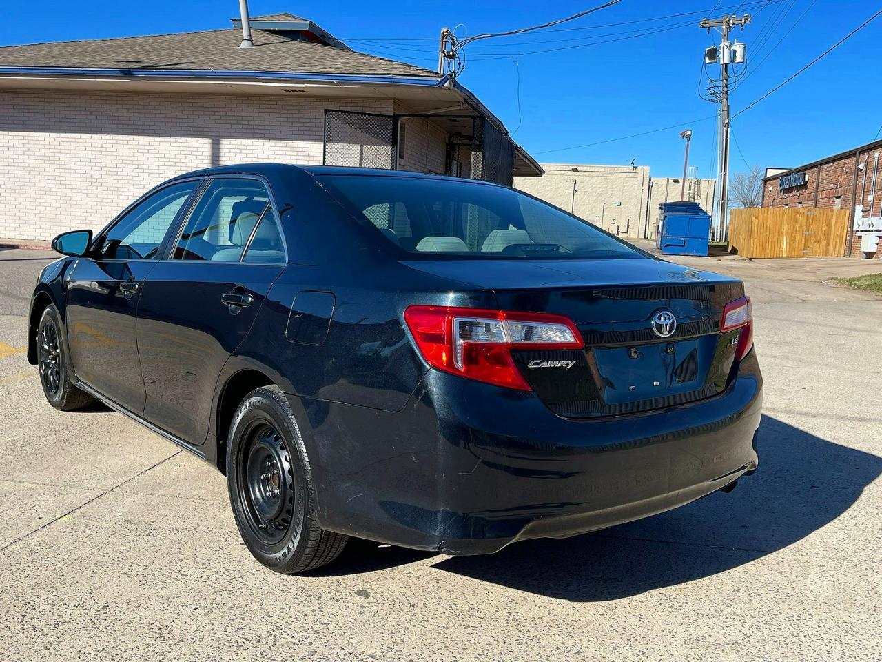 2013 Toyota Camry L - Фото 3