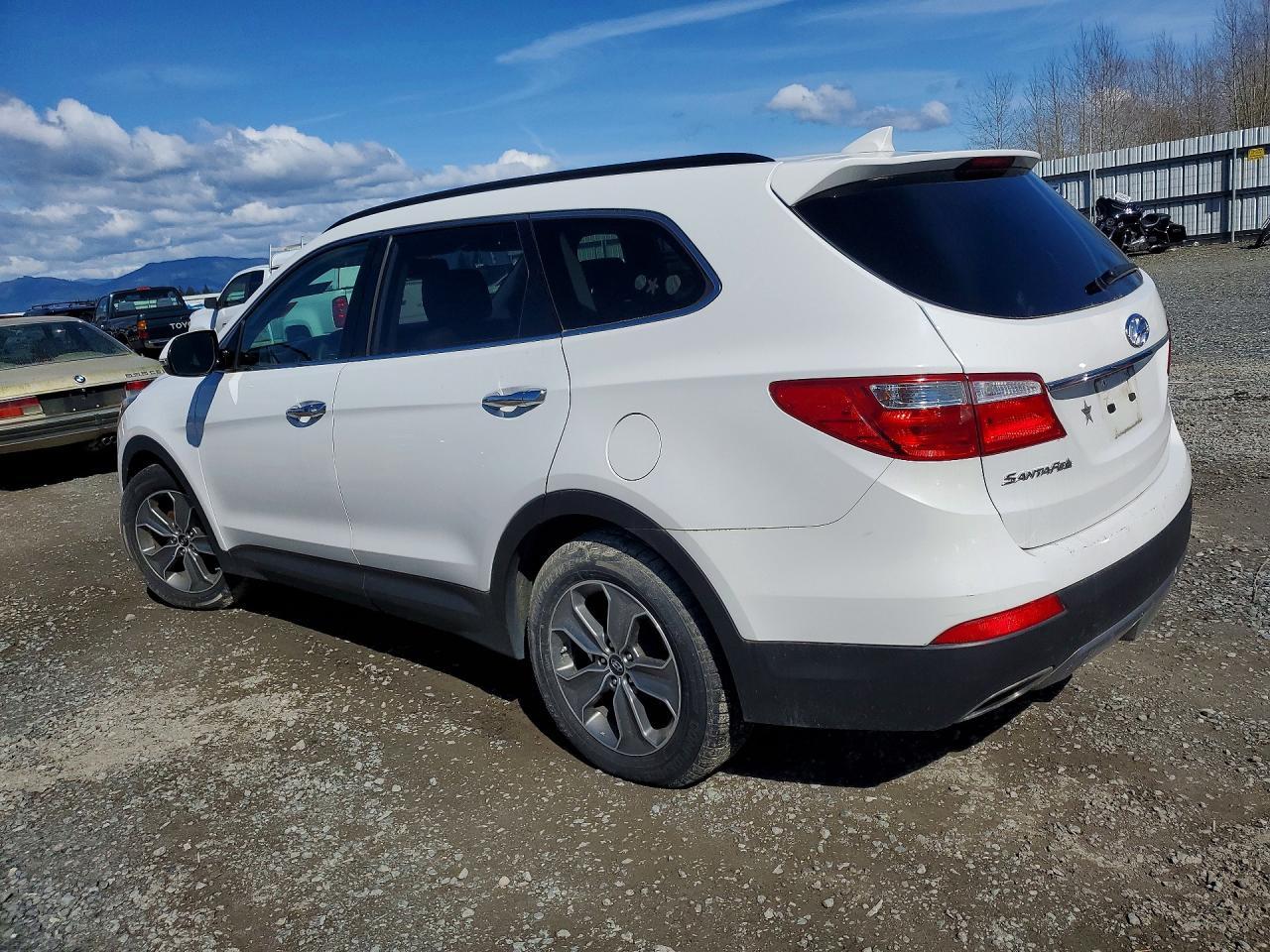 2014 Hyundai Santa Fe Limited - Image 2