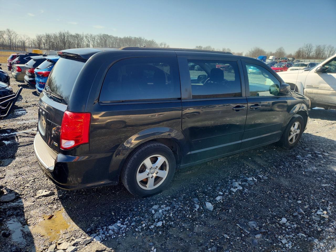 2012 Dodge Grand Caravan Sxt - Image 3