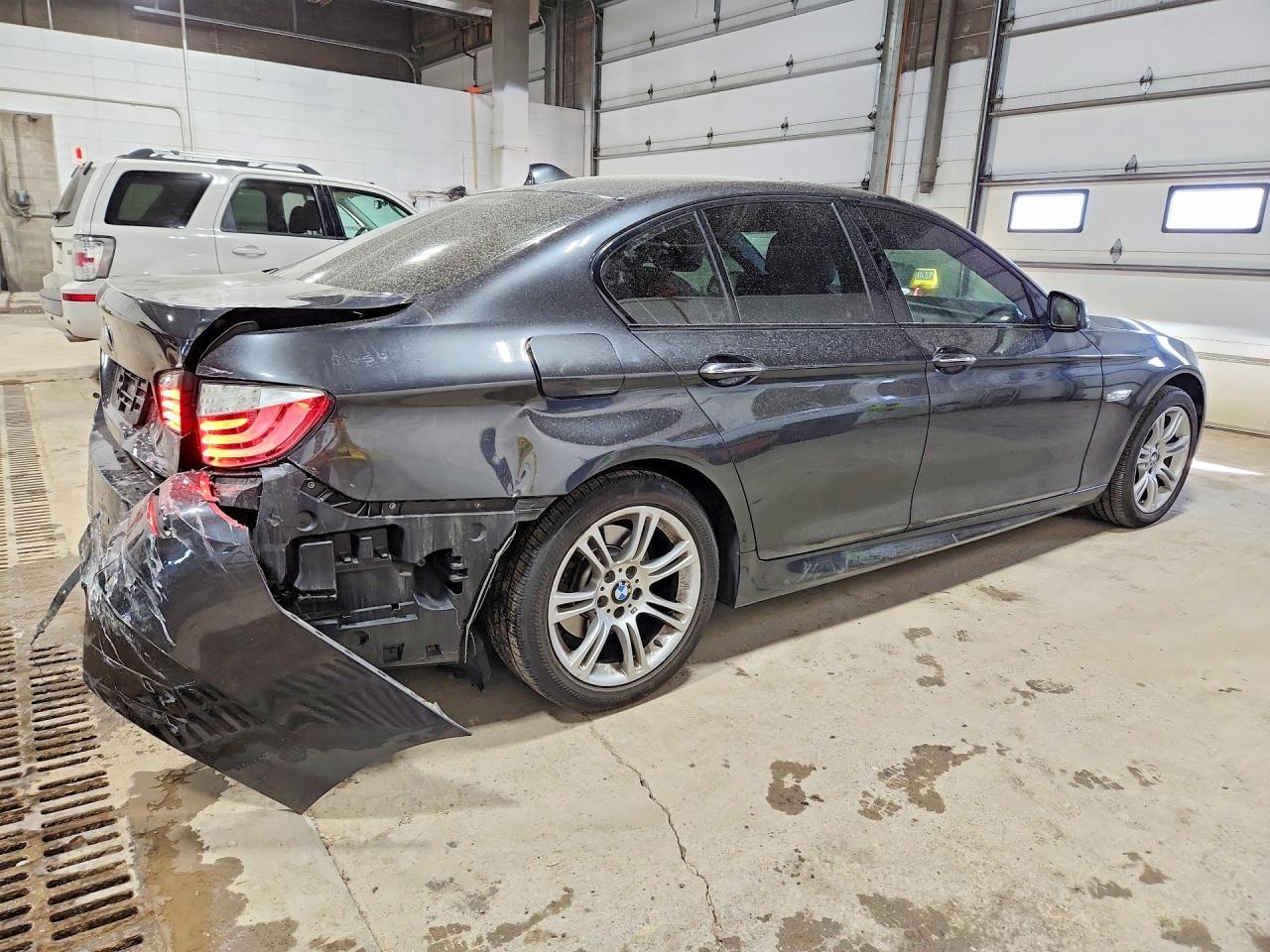 2013 BMW 528 Xi - Фото 3