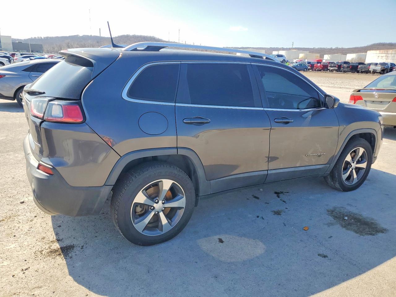 2019 Jeep Cherokee Limited - Фото 3