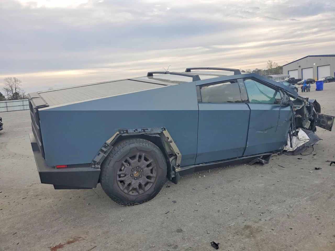 2024 Tesla Cybertruck - Image 3