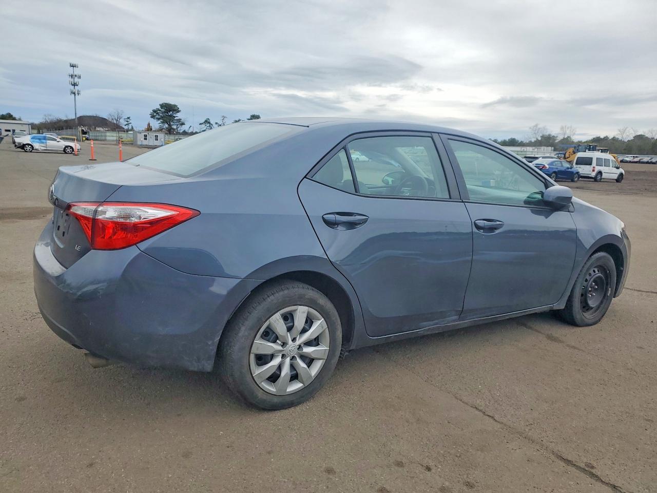2014 Toyota Corolla - Фото 3