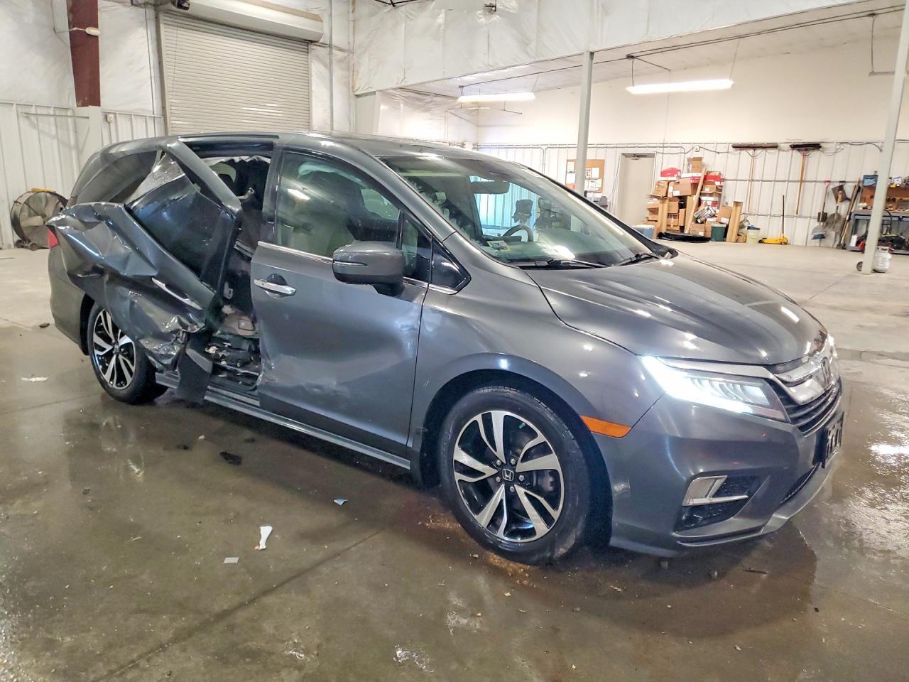 2018 Honda Odyssey Elite - Фото 4