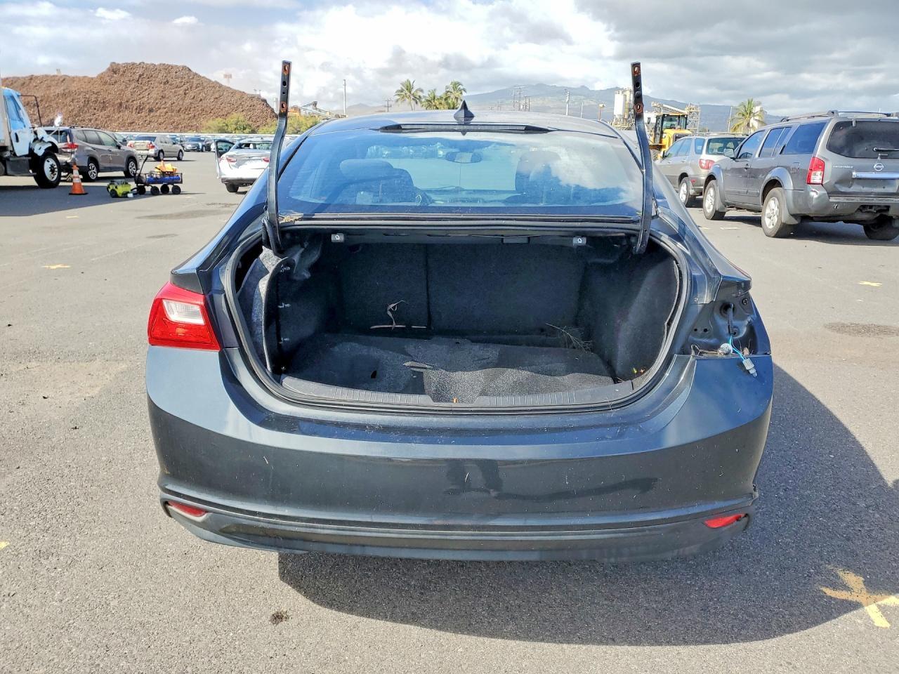 2017 Chevrolet Malibu Ls - Фото 6