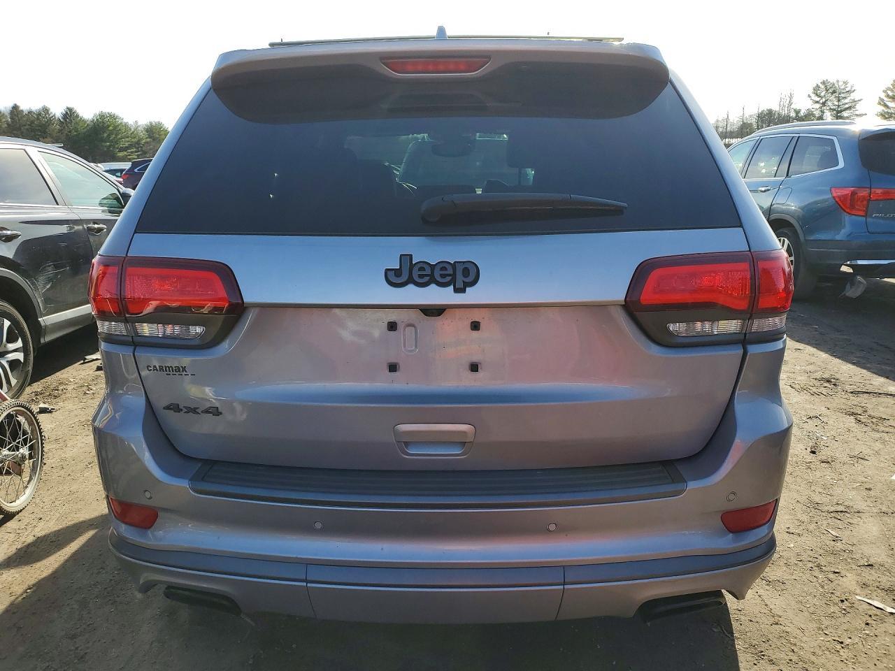 2020 Jeep Grand Cherokee Overland - Фото 6