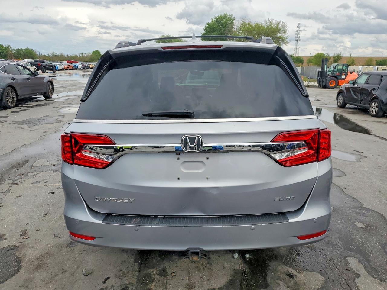 2019 Honda Odyssey Elite - Image 6