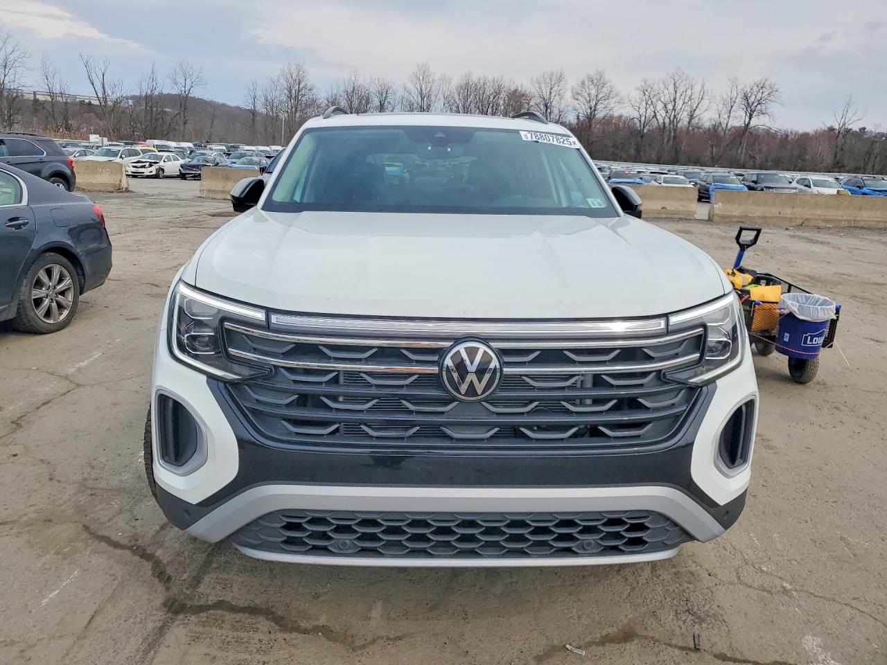 2025 Volkswagen Atlas Peak Edition Se - Image 5