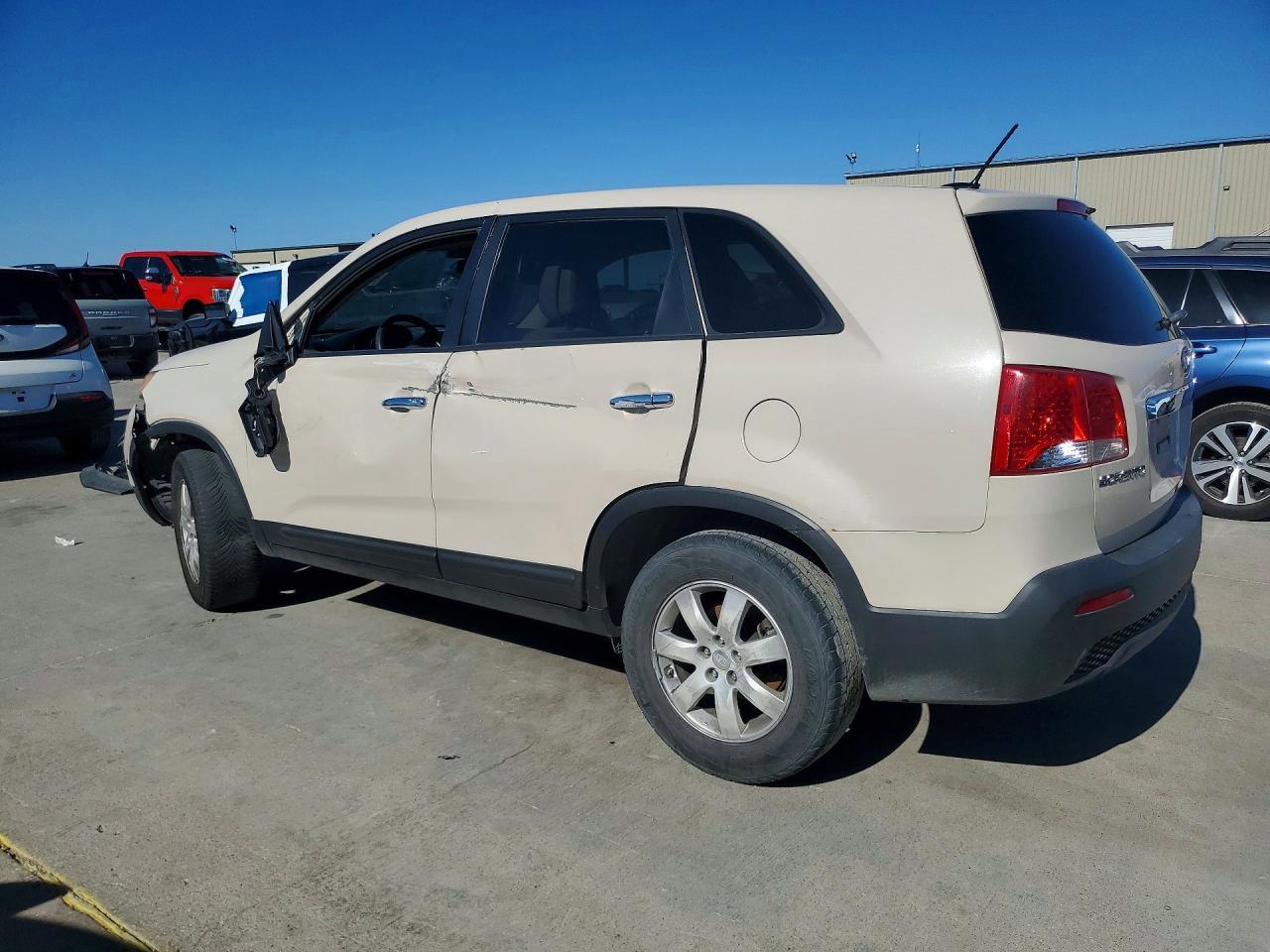 2011 Kia Sorento Lx - Фото 2