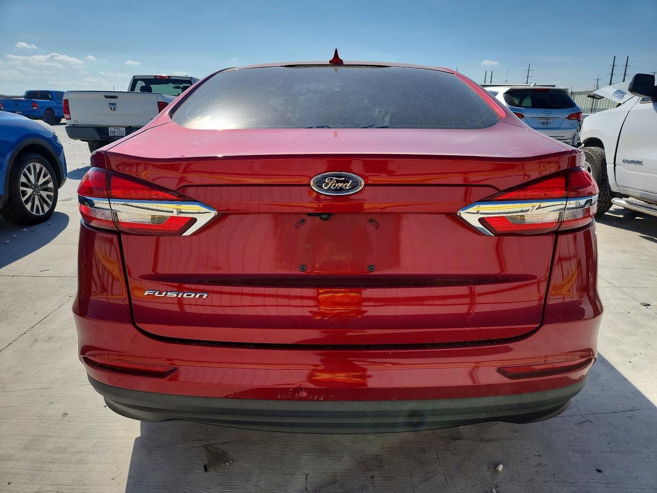 2020 Ford Fusion S - Фото 6