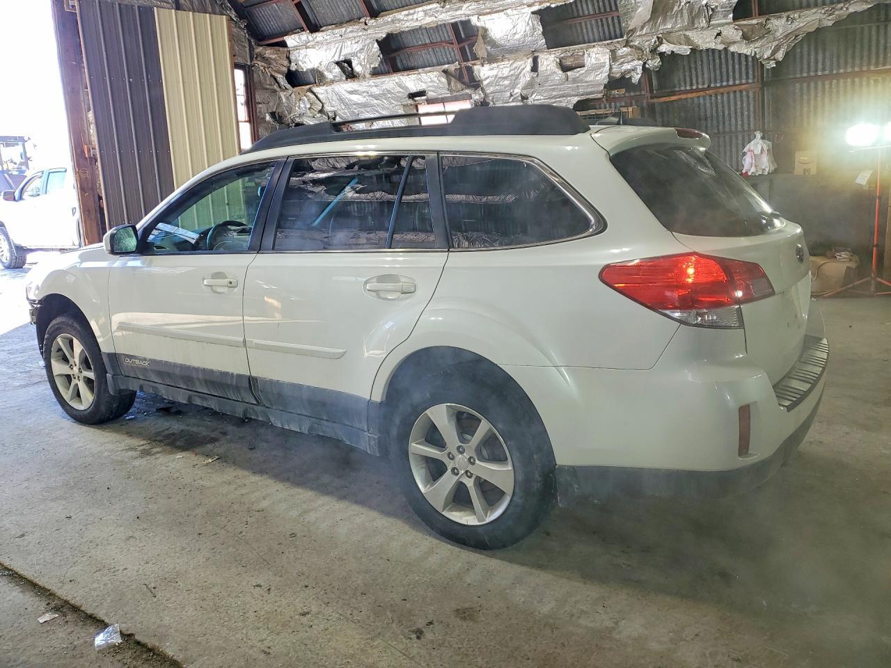 2013 Subaru Outback 2.5I Limited - Image 2