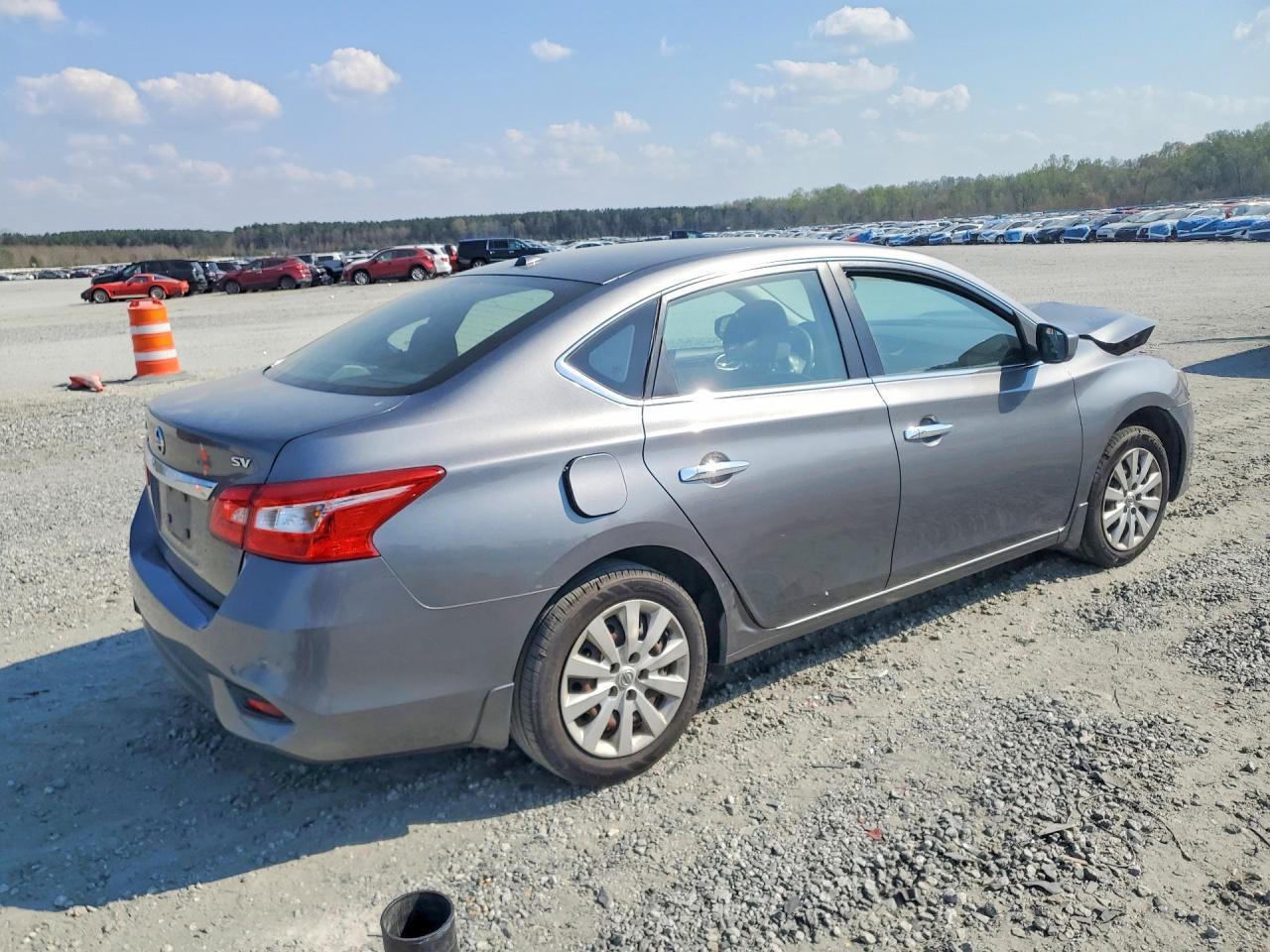 2017 Nissan Sentra - Image 3