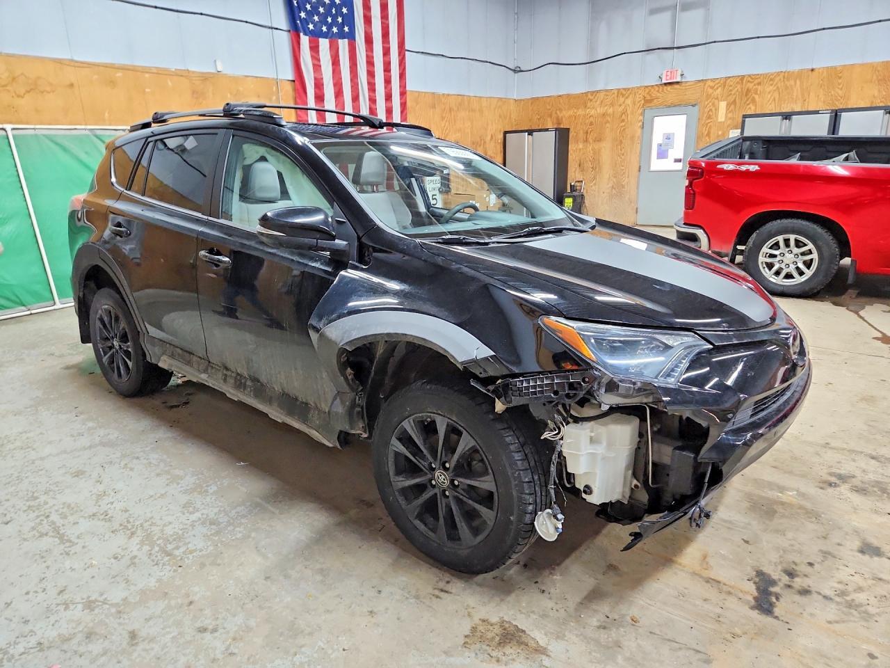 2018 Toyota Rav4 Adventure - Фото 4