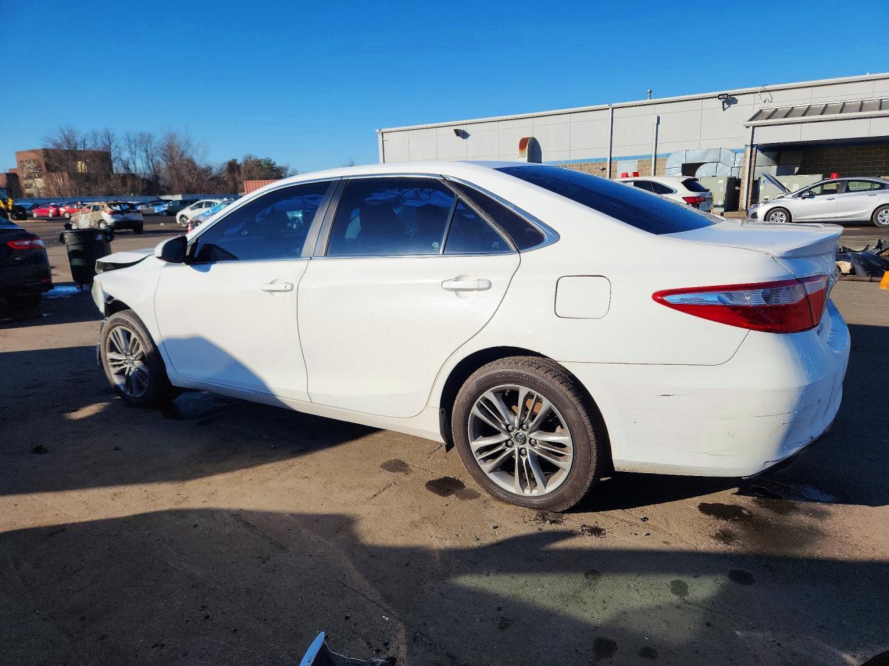 2015 Toyota Camry Se - Фото 2