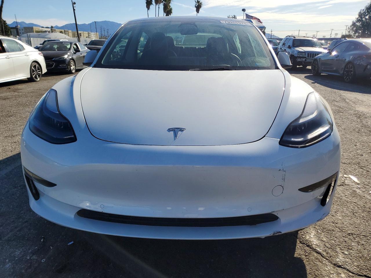2022 Tesla Model 3 - Фото 5