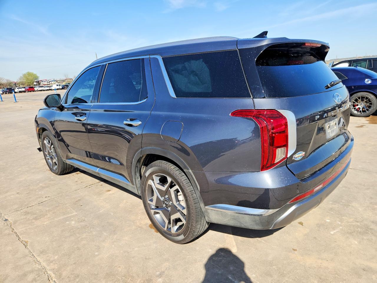 2024 Hyundai Palisade Limited - Image 2