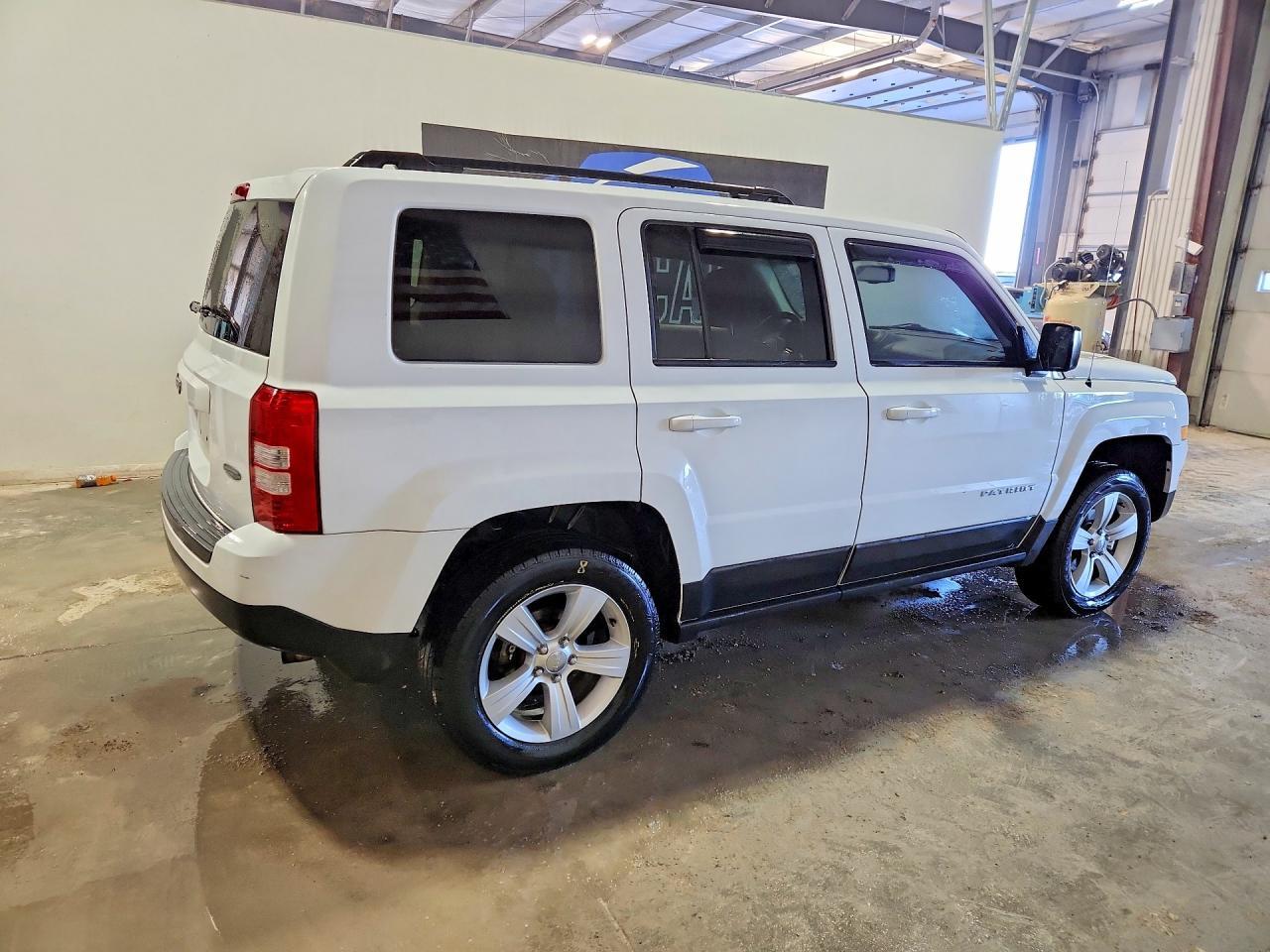 2017 Jeep Patriot Latitude - Image 3
