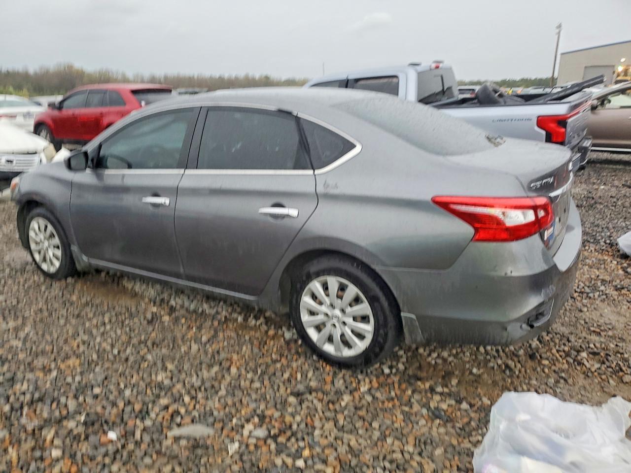 2019 Nissan Sentra S - Фото 2