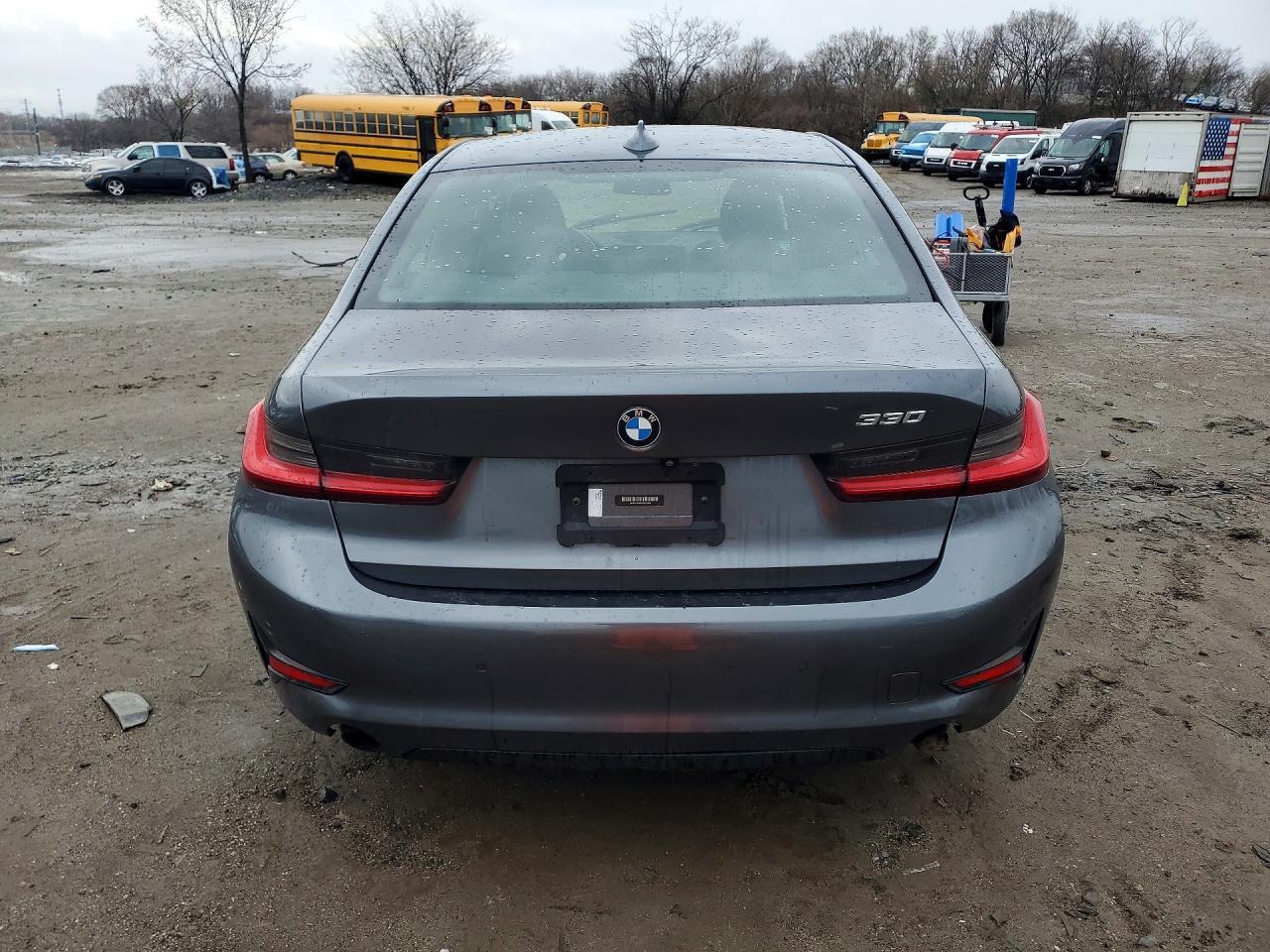 2020 BMW 330I - Фото 6