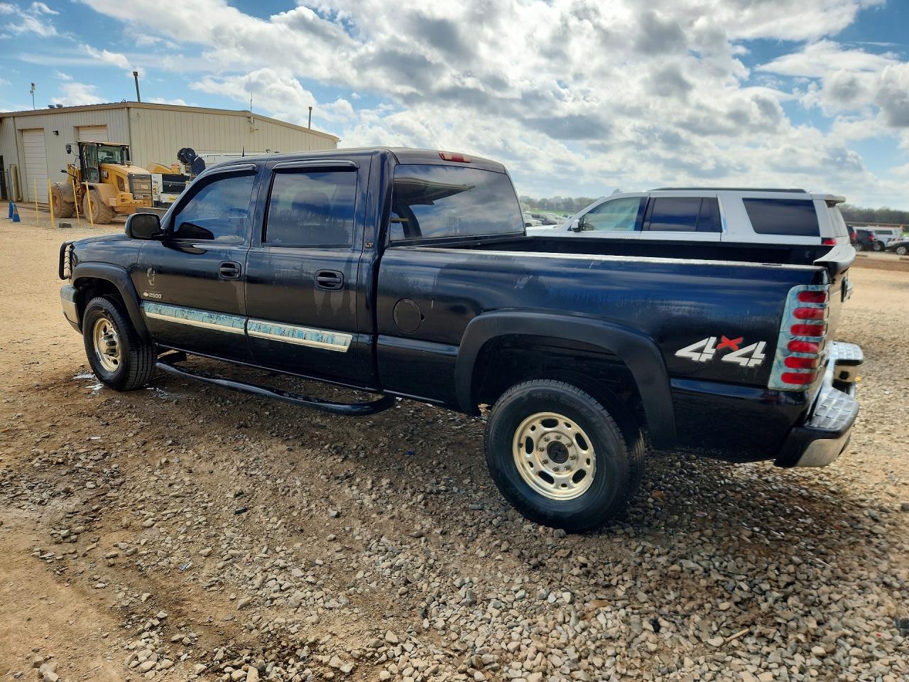 2004 Chevrolet Silverado K2500 - Фото 2