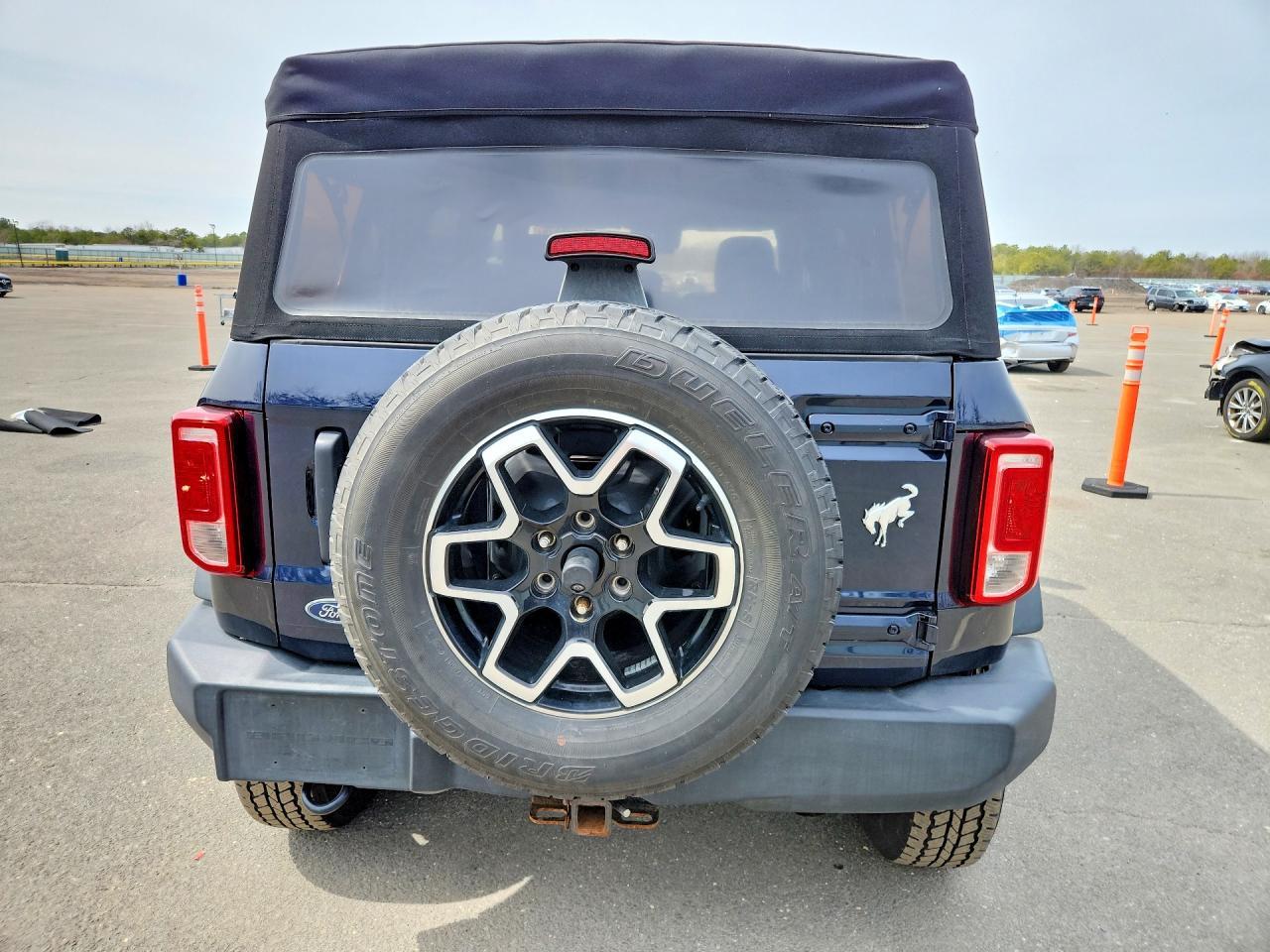 2021 Ford Bronco Base - Image 6