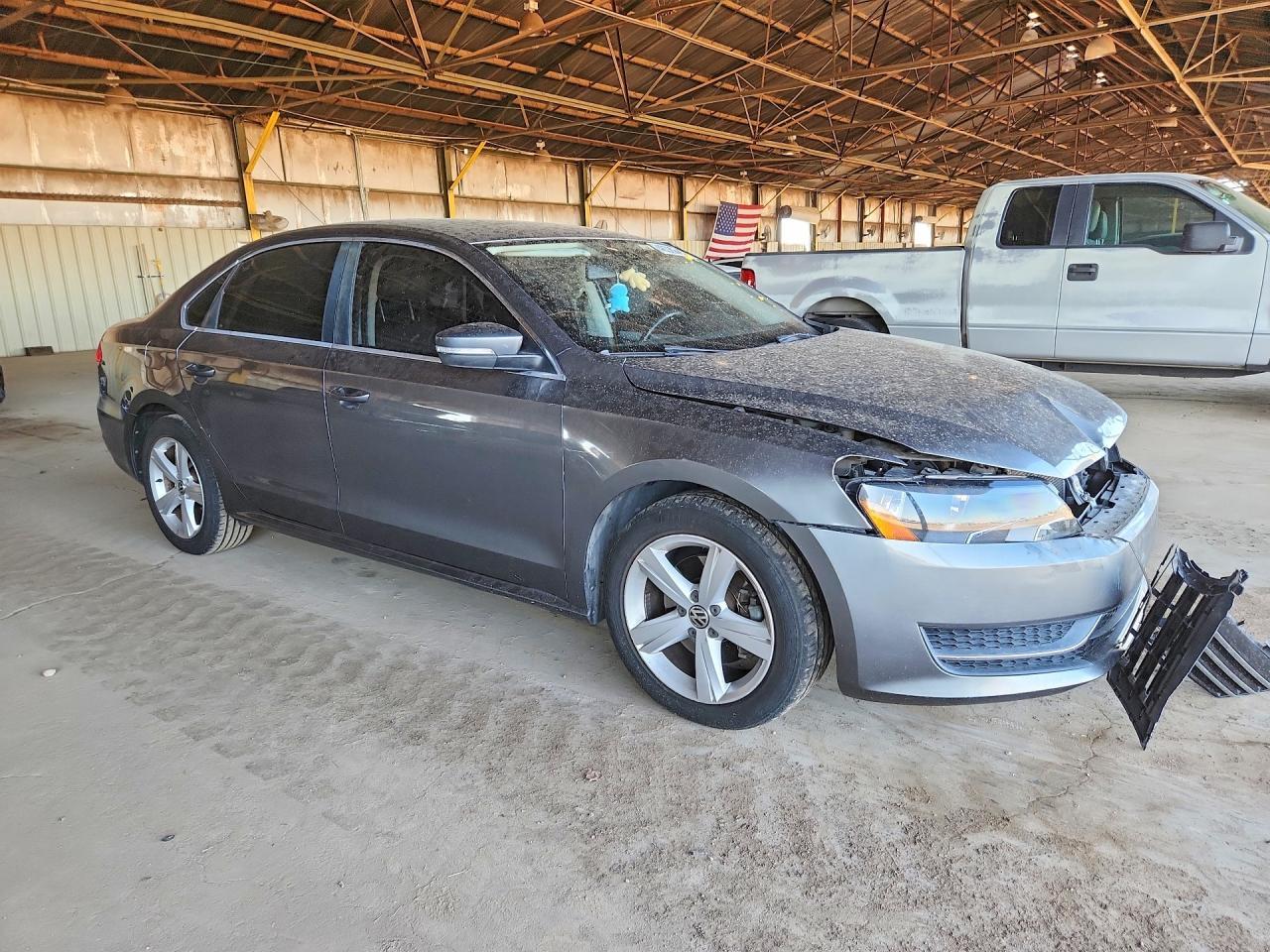 2013 Volkswagen Passat Se - Image 4