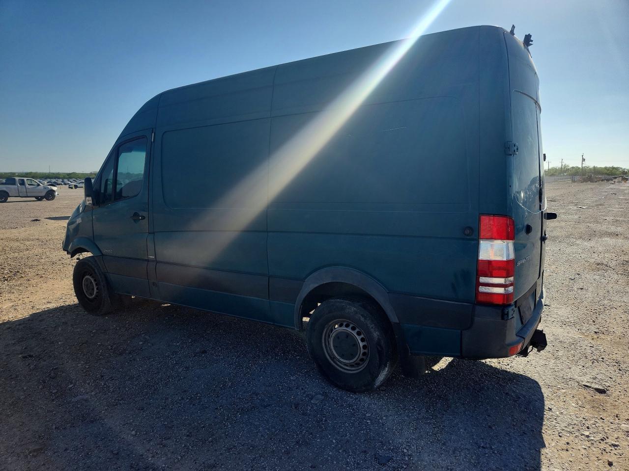 2016 Mercedes Benz Sprinter 2500 - Image 2