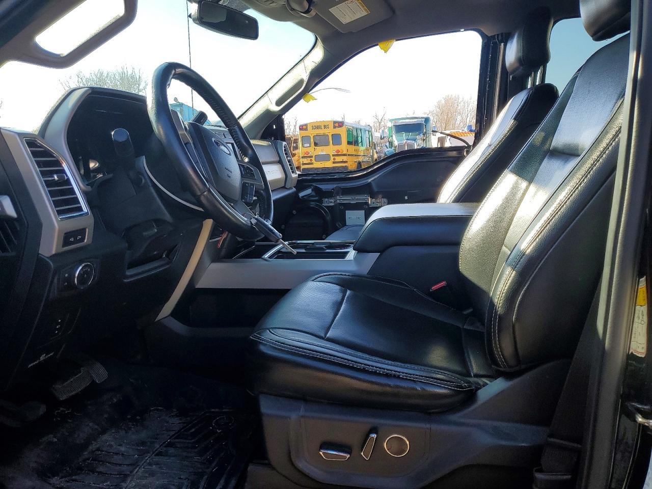2017 Ford F350 Super Duty - Image 7