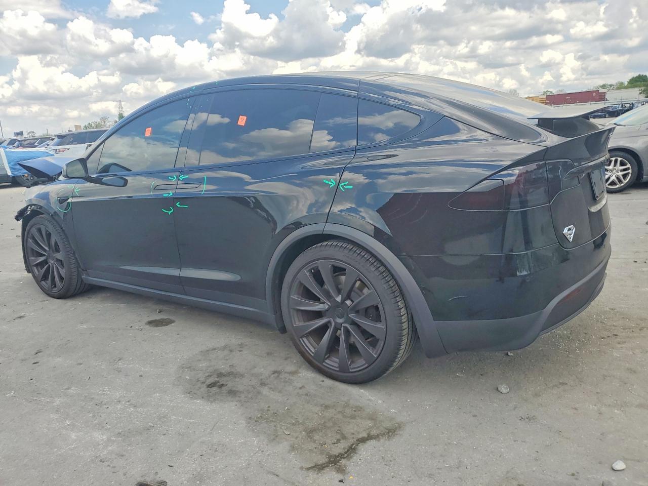 2023 Tesla Model X - Фото 2