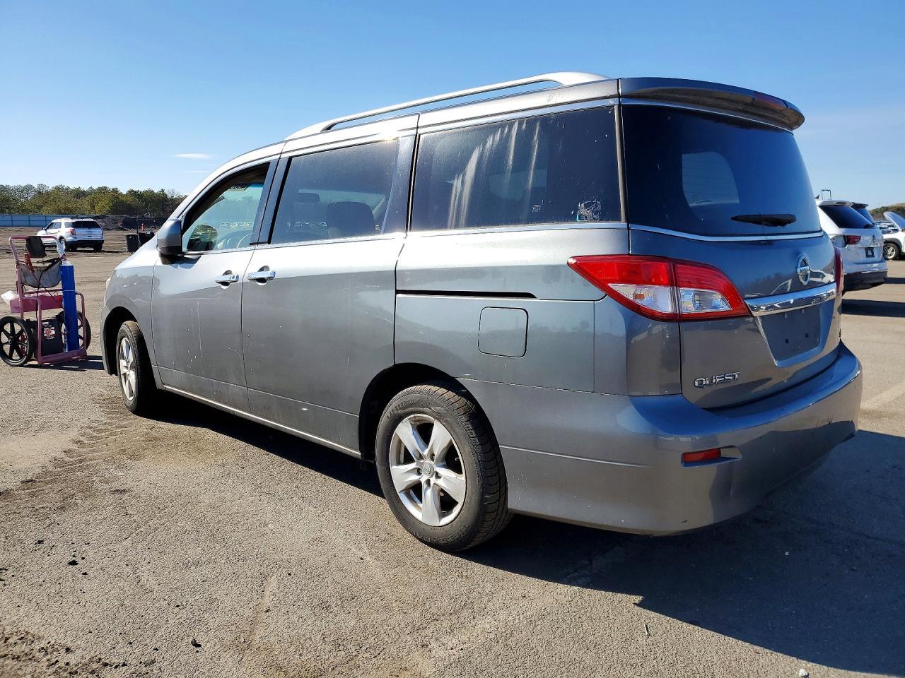 2016 Nissan Quest 3.5 Sv - Image 2