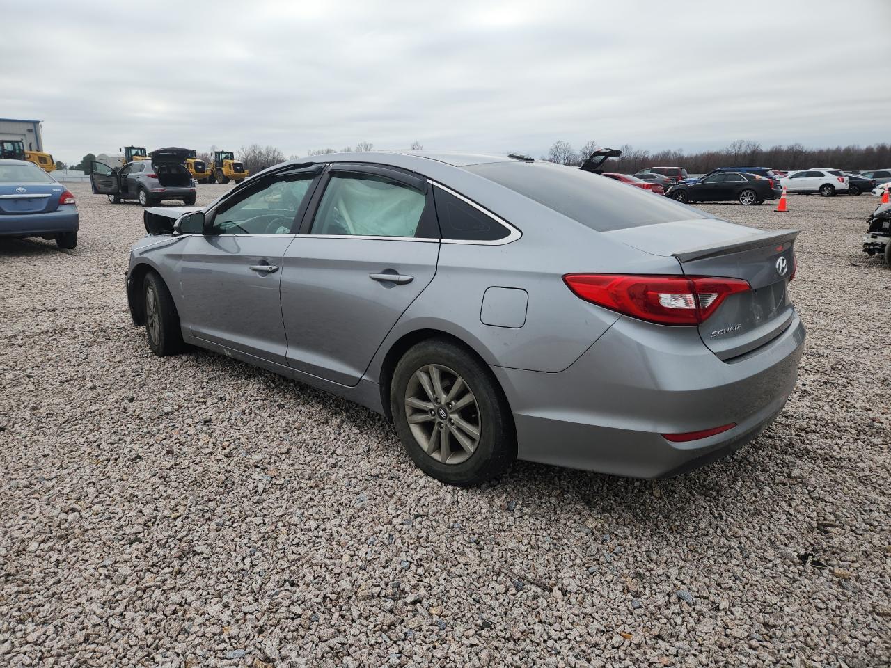 2015 Hyundai Sonata Se - Фото 2