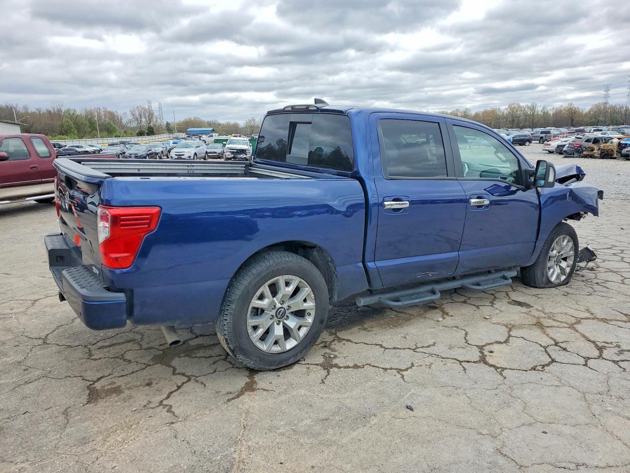 2023 Nissan Titan Sv - Фото 3