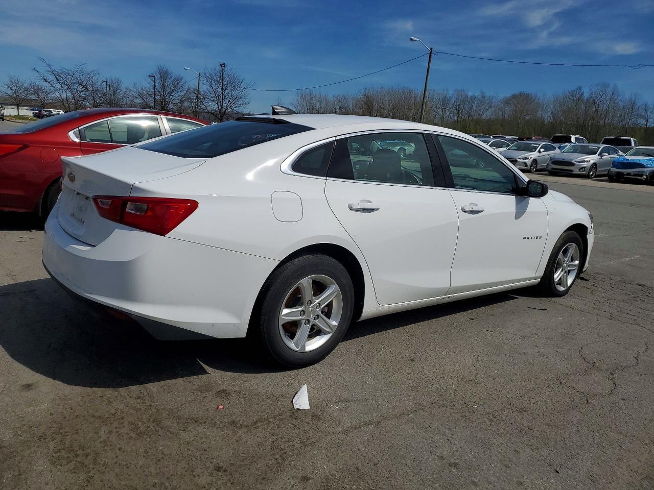 2020 Chevrolet Malibu Ls - Фото 3