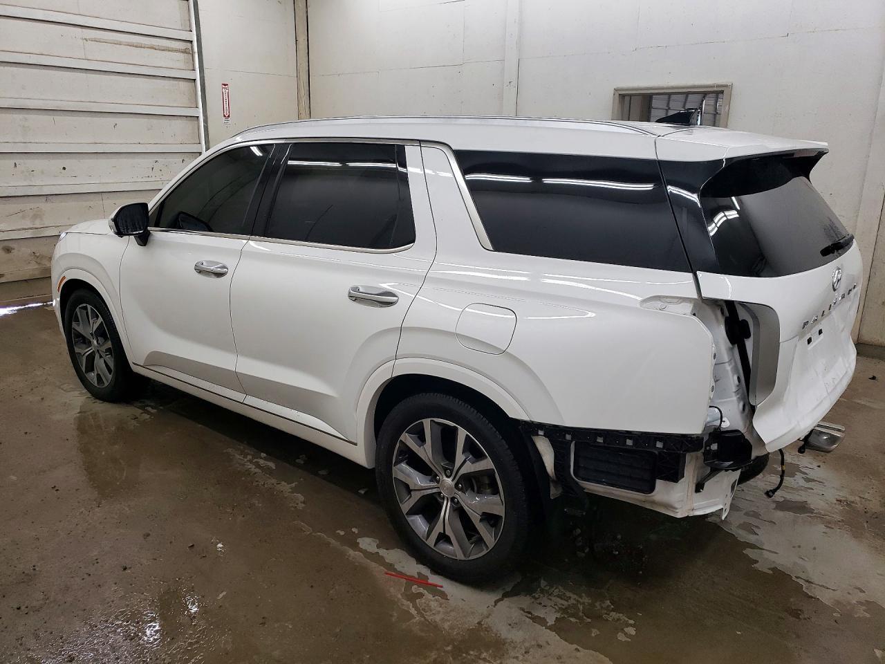 2022 Hyundai Palisade Limited - Image 2