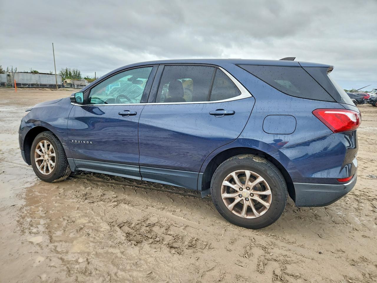 2018 Chevrolet Equinox Lt - Image 2