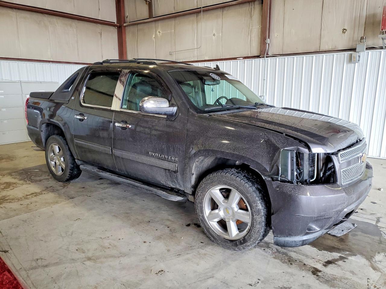 2011 Chevrolet Avalanche Lt - Фото 4