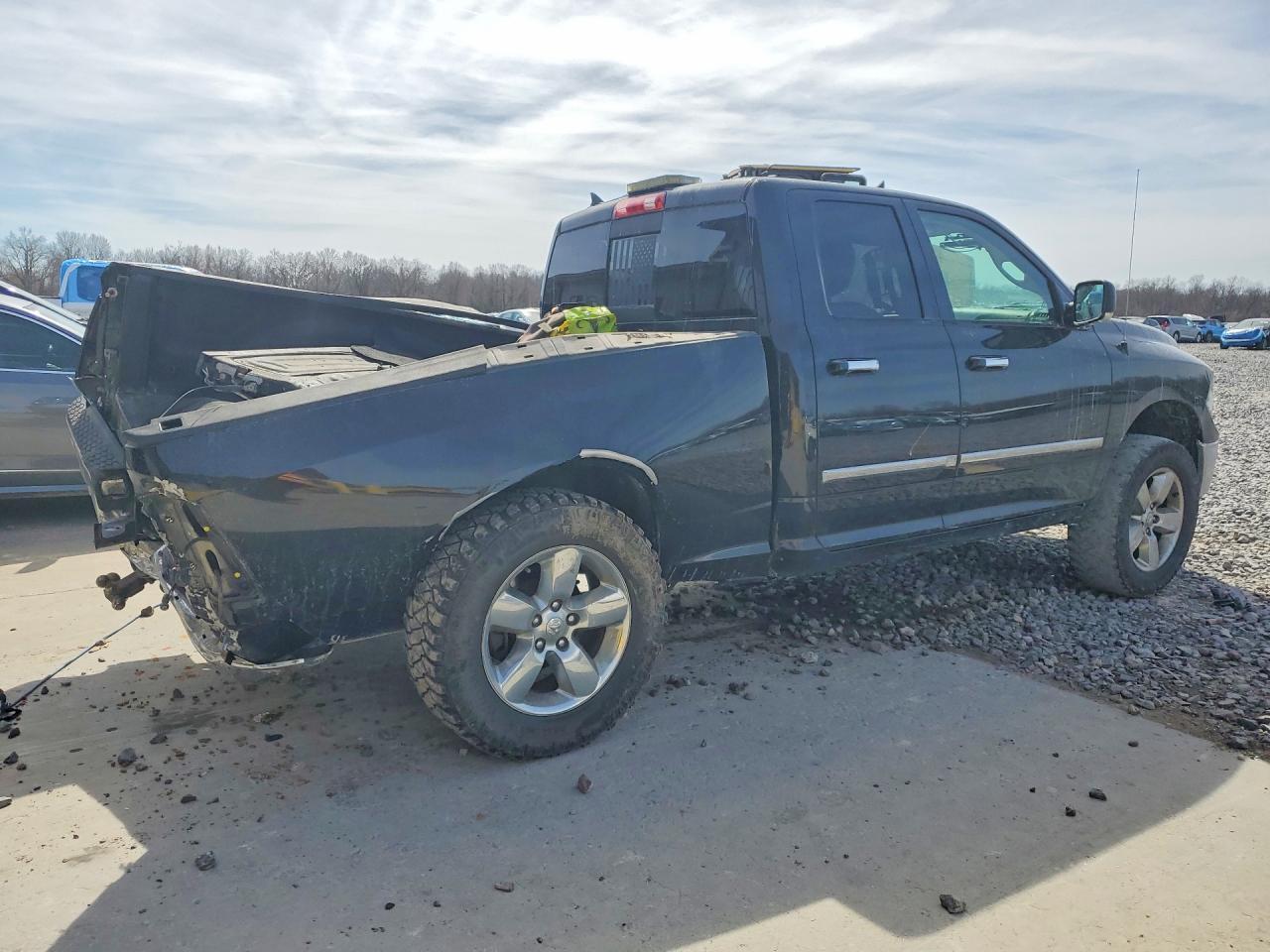 2015 Ram 1500 Slt - Image 3