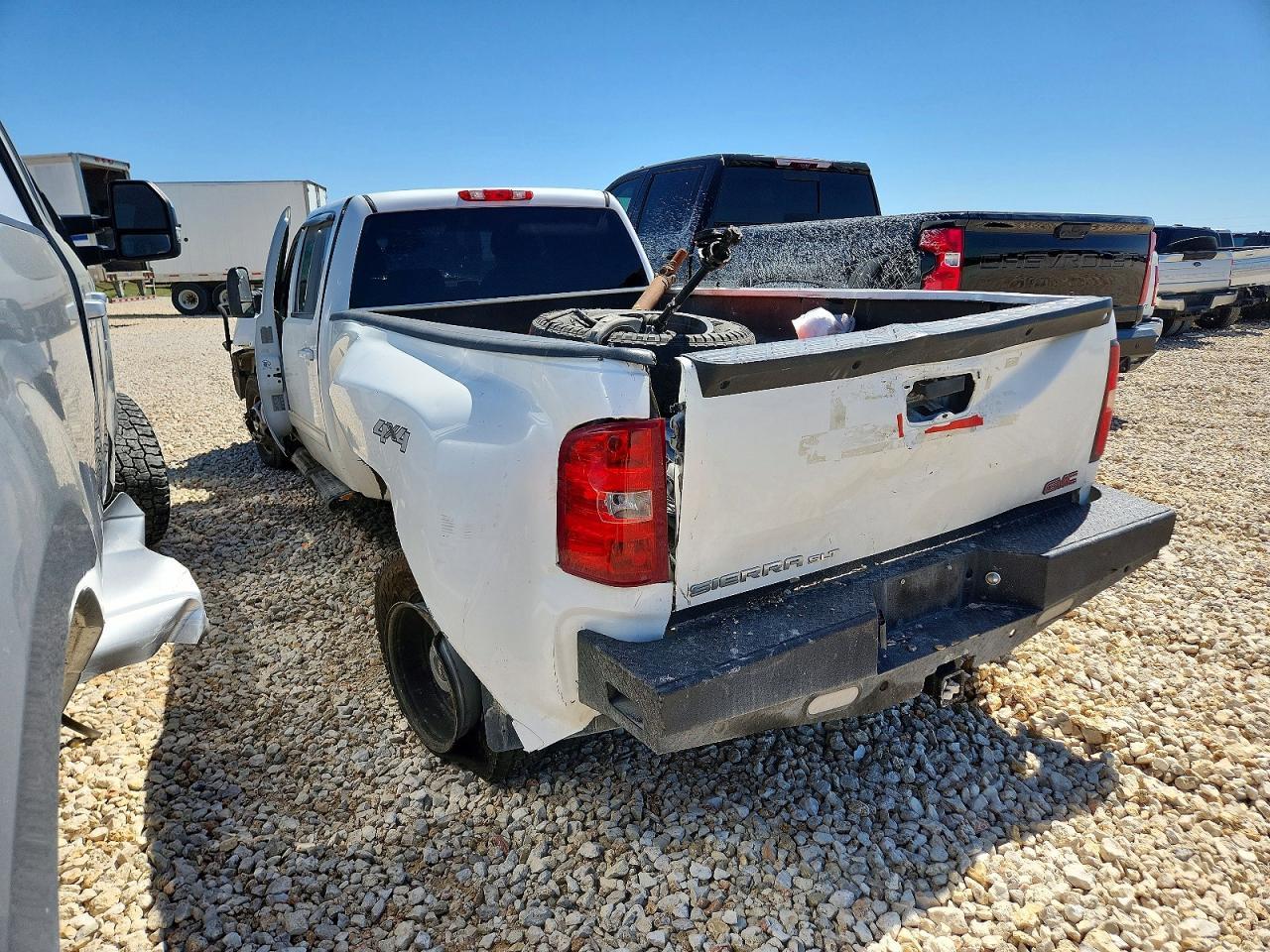 2011 GMC Sierra K3500 Slt - Image 3