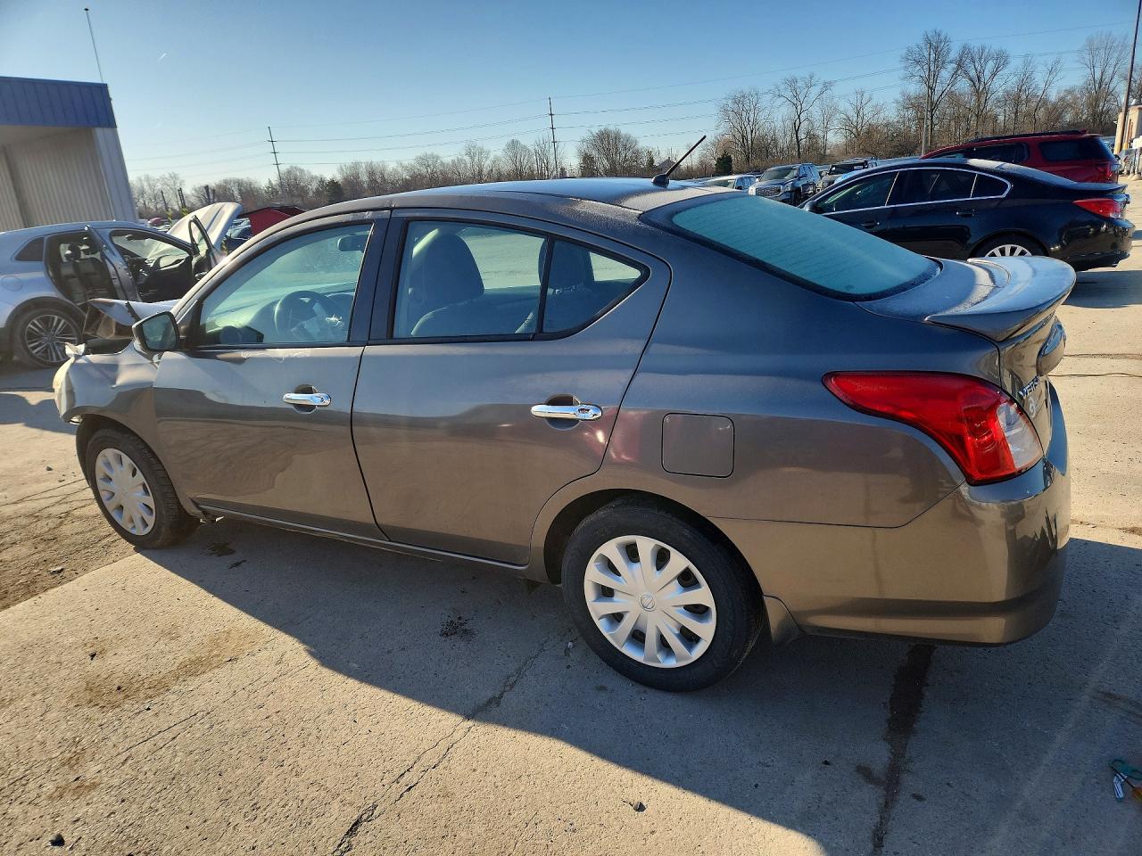 2017 Nissan Versa 1.6 Sv - Фото 2