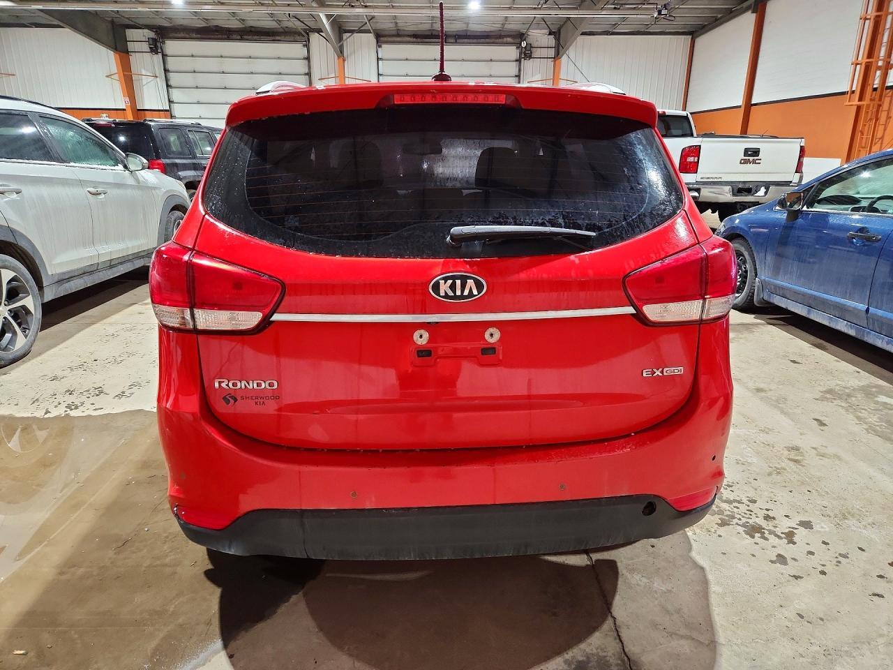 2015 Kia Rondo - Фото 6