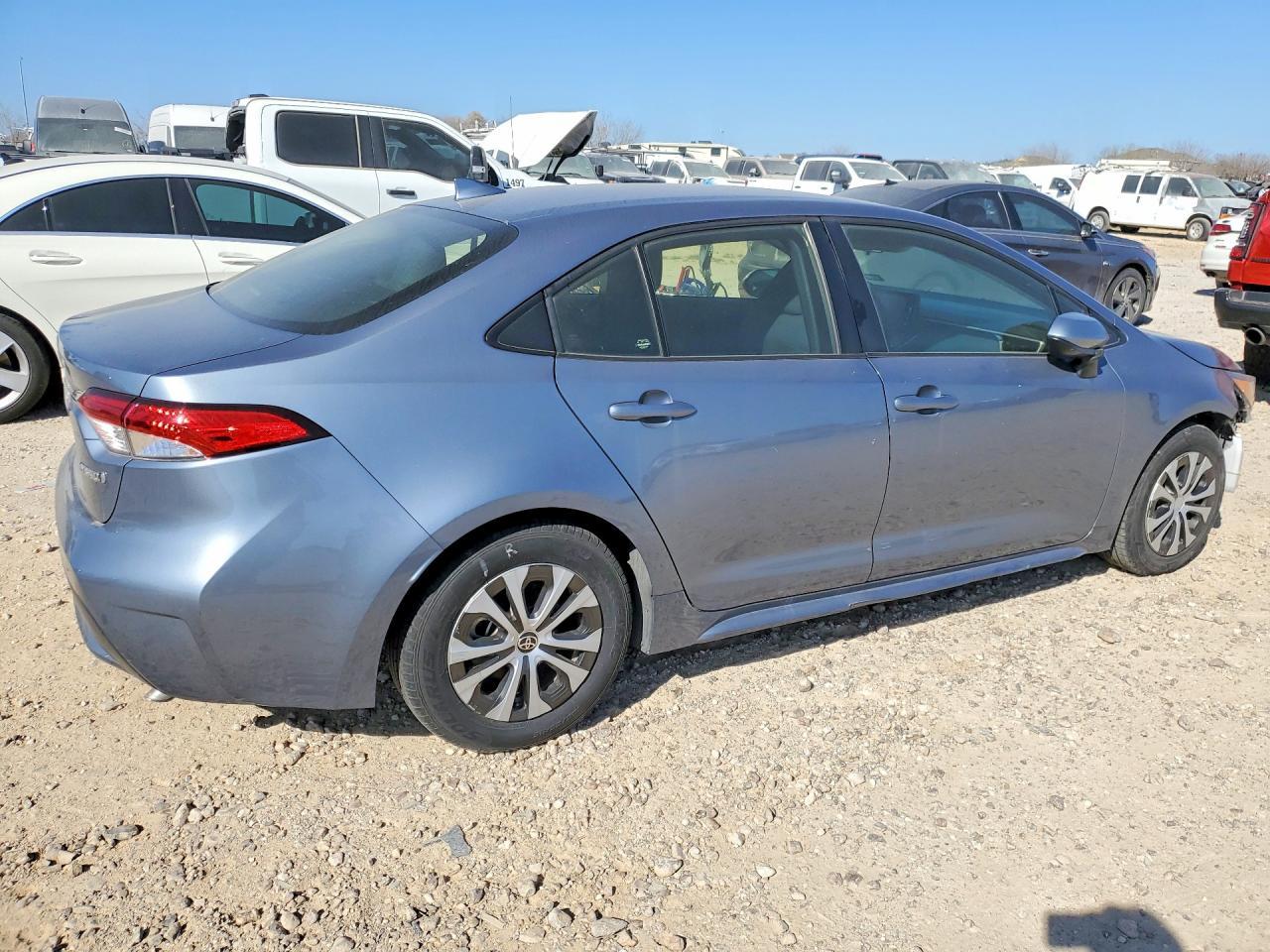 2022 Toyota Corolla Hybrid Le - Фото 3